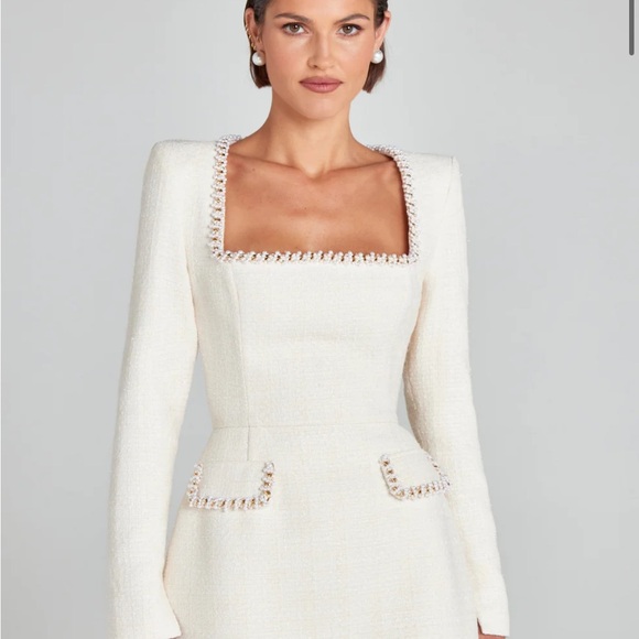 Elegant. Worn once. Perfect condition. Sz S/M. Fits a 6. Most beautiful dress - Picture 2 of 6